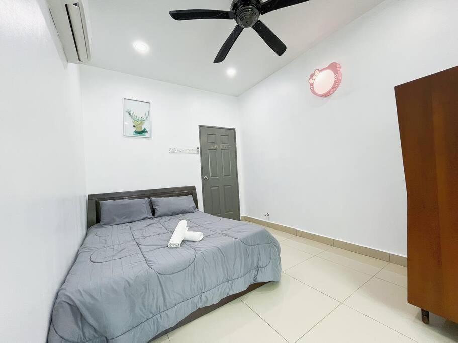 Kawanmu House With 6 Bedrooms Taiping